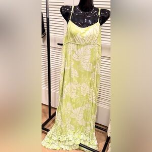 Hilo Hattie Hawaiian Green and Cream Dress